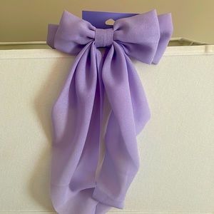 Claire’s ribbon hair pin